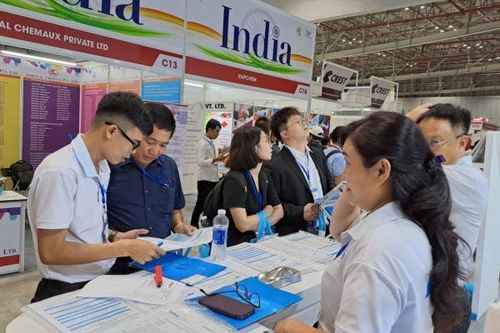 Doanh nghiệp tìm cơ hội kinh doanh từ chuỗi triển lãm công nghiệp sơn, giấy, cao su và nhựa