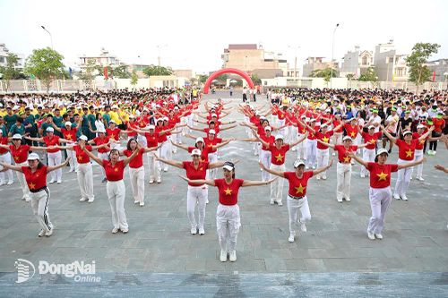 Rèn luyện thân thể theo gương Bác Hồ vĩ đại