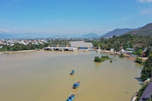 Chung tay ứng phó hạn hán, thiếu nước