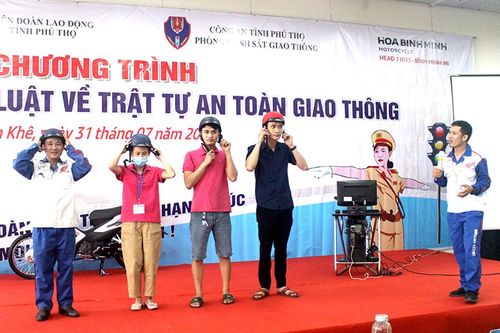 Đẩy mạnh tuyên truyền về an toàn giao thông