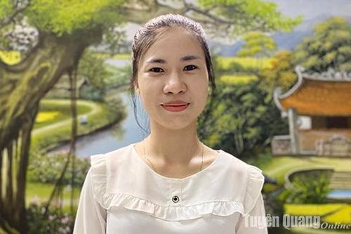 Thực sự gương mẫu chấp hành nguyên tắc tập trung dân chủ