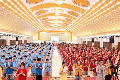 Hải Phòng: Khai mạc khóa tu mùa hè 'Con về bên Phật' với sự tham dự của gần 1.000 bạn trẻ