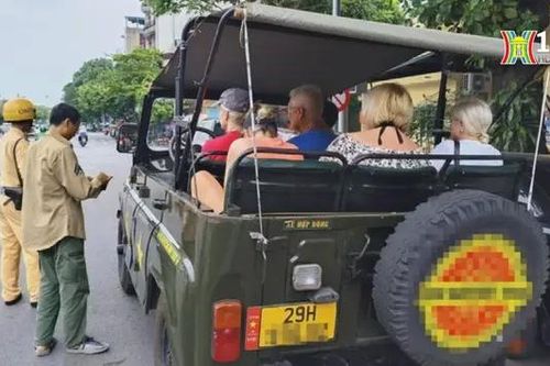 Hà Nội xử lý 166 xe UAZ chở khách phạm luật