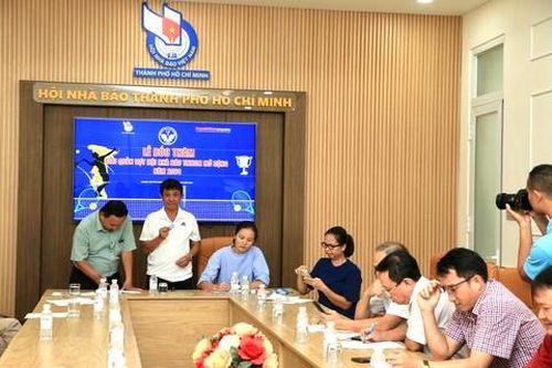 Hơn 100 vận động viên tham gia giải quần vợt Hội Nhà báo TPHCM năm 2024