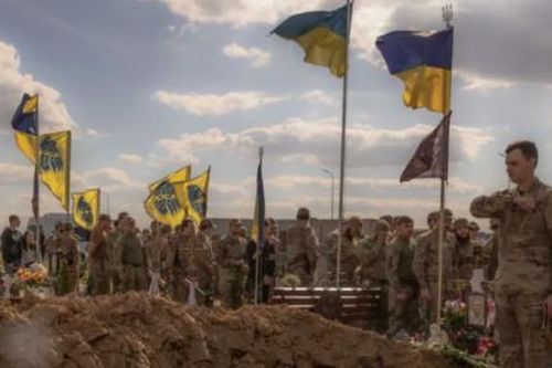 Mỹ dỡ bỏ lệnh cấm vũ khí đối với lữ đoàn Azov của Ukraine