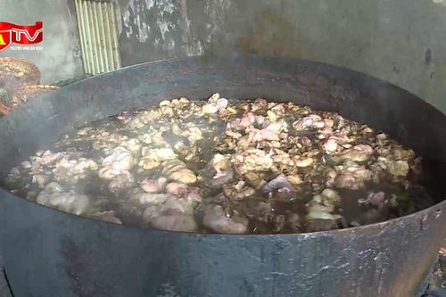 'Rùng mình' trước cơ sở chế biến mỡ lợn không đảm bảo vệ sinh