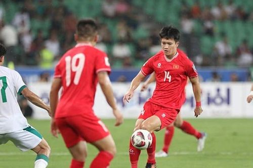 Phía trước gian nan của tuyển Việt Nam