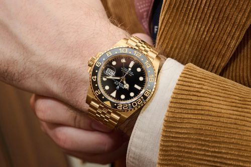 Rolex lại tăng giá