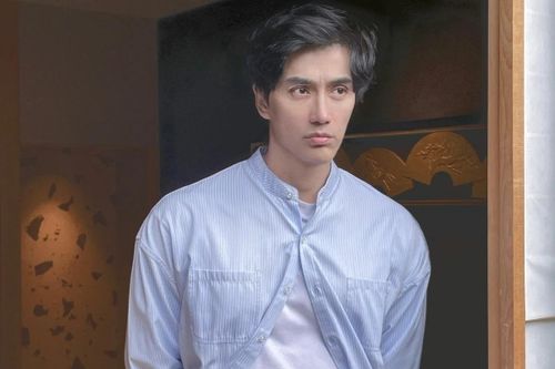 Nam thần U60 tiết lộ bí quyết trẻ bằng nửa tuổi thật