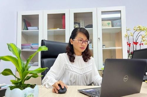 Bổ nhiệm nữ Phó Giám đốc Đại học Quốc gia TPHCM