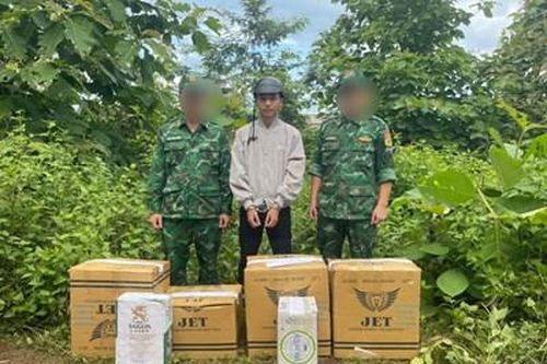Bộ đội Biên phòng tỉnh Quảng Trị liên tiếp bắt 2 vụ vận chuyển pháo trái phép