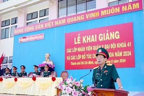 Trường Cao đẳng Hậu cần 2 (Tổng cục Hậu cần) khai giảng lớp nhân viên quân y