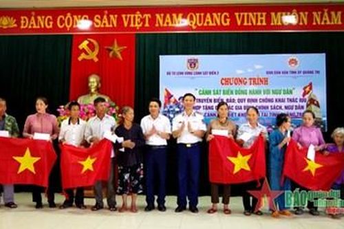 Vùng Cảnh sát biển 2 đồng hành với đồng bào tôn giáo Quảng Trị