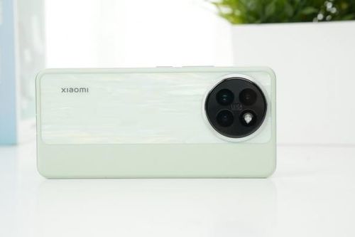 Xiaomi 14 Civi ra mắt với giá từ 13 triệu đồng