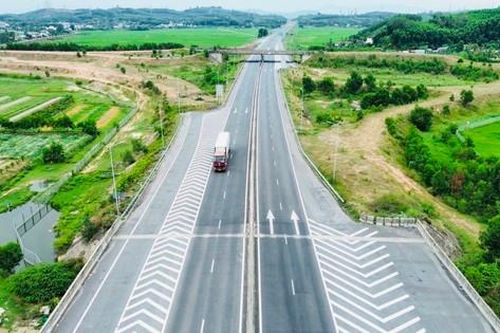 Cao tốc hơn 34.000 tỷ 'quên' làm nút giao?