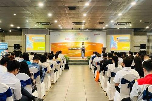 Vietstock tổ chức chuỗi hội thảo đầu bờ chuyên đề chăn nuôi