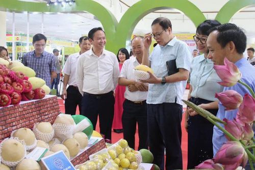 Phiên chợ kết nối đặc sản vùng miền tới người tiêu dùng Thủ đô