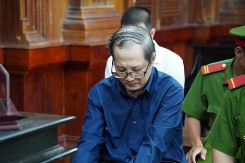 Cựu giám đốc Bệnh viện TP Thủ Đức bị đề nghị thêm 12-13 năm tù