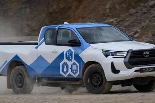 Toyota Hilux sắp có phiên bản chạy hydro