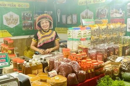 Phiên chợ kết nối, đưa nông sản, đặc sản vùng miền tới người tiêu dùng Thủ đô