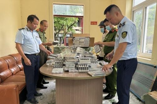 Quảng Ninh: Thu giữ hơn 5.000 sản phẩm thuốc lá điện tử không rõ nguồn gốc, xuất xứ
