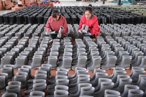 'Cỗ máy' xuất khẩu Trung Quốc đang chuyển hướng