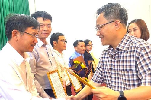 An Khê chú trọng công tác điều động, luân chuyển cán bộ