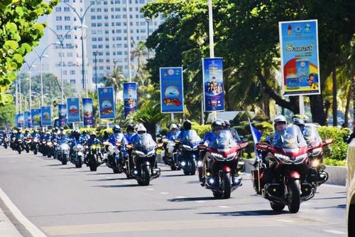 Gần 100 xe mô tô Harley Davidson và xe Jeep diễu hành quảng bá Liên hoan Du lịch biển Nha Trang 2024