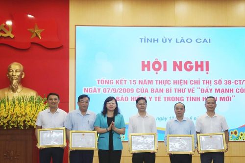 Tổng kết 15 năm thực hiện Chỉ thị 38-CT/TW về đẩy mạnh công tác BHYT trong tình hình mới