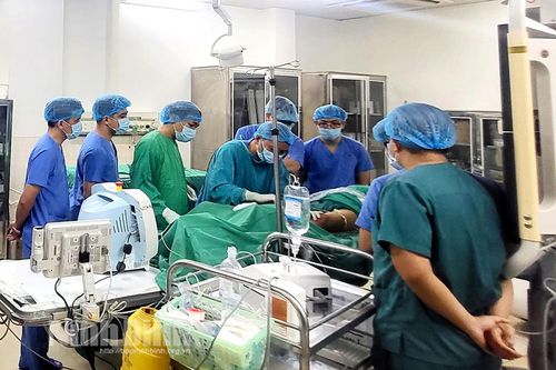 Bệnh viện Đa khoa tỉnh triển khai thành công kỹ thuật điều trị suy tĩnh mạch nông bằng laser nội mạch
