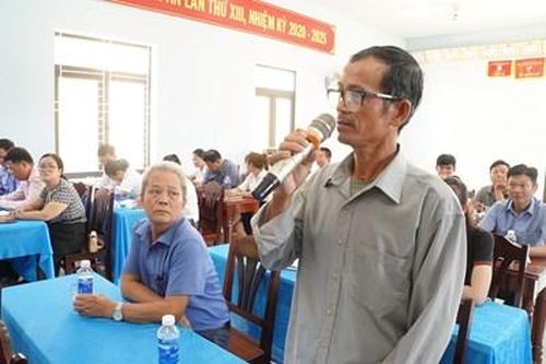 Cử tri quan tâm các chương trình xây dựng thị trấn Vinh Thanh