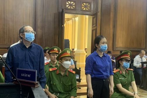 Cựu Giám đốc Bệnh viện Thủ Đức bị đề nghị 12 – 13 năm tù vì liên quan đến kit test Việt Á