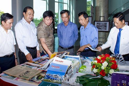 Văn học nghệ thuật Cà Mau - Hành trình 60 năm không ngừng sáng tạo