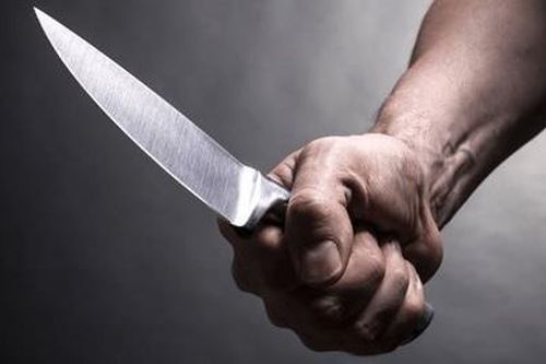 Vì ăn nhậu mà bạn hóa thù, một người bị đâm tử vong
