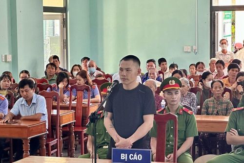 Kẻ kề lưỡi rựa vào cổ chủ cây xăng, cướp tài sản ở Quảng Nam lĩnh án