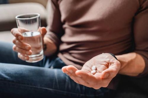 Uống thuốc hạ huyết áp thất thường có sao không?