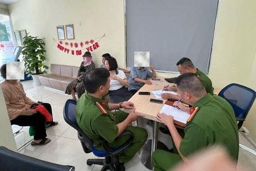 Nhân viên ngân hàng giúp cụ ông 79 tuổi thoát bẫy lừa đảo 500 triệu đồng