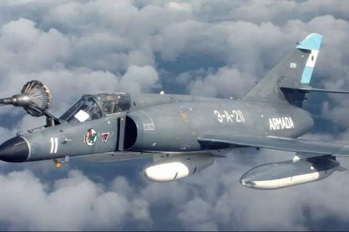 Ukraine có 'từ chối' nhận 5 máy bay Étendard mà Argentina tặng?