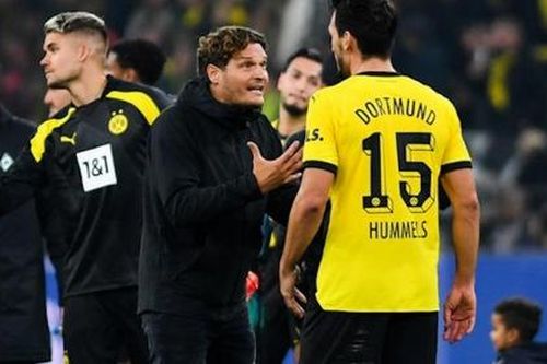 Ẩu đả với Hummels, HLV Dortmund quyết định từ chức
