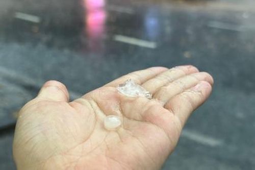 TP.HCM mưa diện rộng kèm theo hiện tượng mưa đá tại nhiều khu vực
