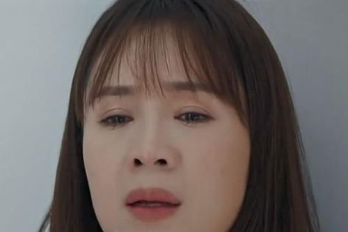 Nữ chính phim Việt chỉ biết khóc than