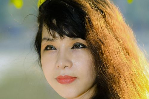 'Lạ lùng' nữ nhà văn trò chuyện tưởng tượng với tác giả đã mất