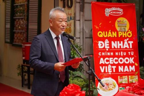 Acecook Việt Nam khai trương quán phở ăn liền Đệ Nhất tại Hà Nội