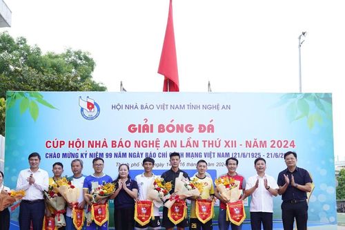 Khai mạc Giải Bóng đá Cúp Hội Nhà báo Nghệ An lần thứ XII - năm 2024