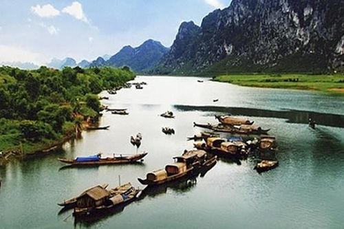 Đi thuyền trên sông Son