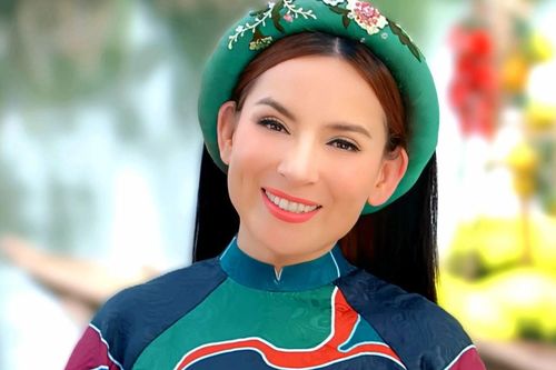 Khán giả chia sẻ lại khoảnh khắc đáng nhớ của cố ca sĩ Phi Nhung: Mãi là danh ca huyền thoại