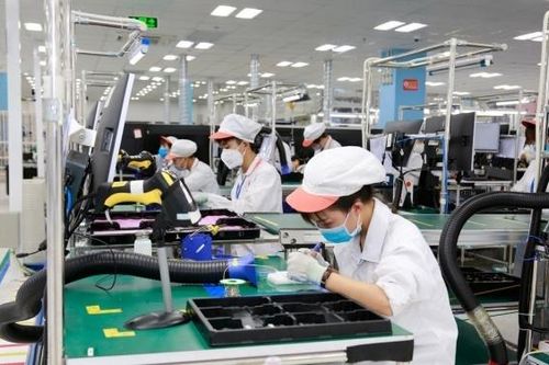 Đầu tư ngành công nghiệp, làm gì để 'giữ chân' nhà đầu tư ngoại?