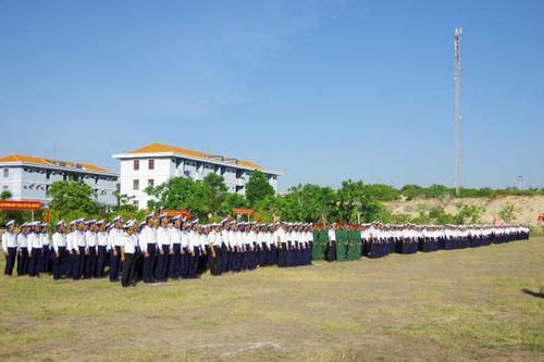Lữ đoàn 101 và Trung tâm Huấn luyện Vùng 4 Hải quân: Khai mạc huấn luyện đào tạo hạ sĩ quan, chỉ huy