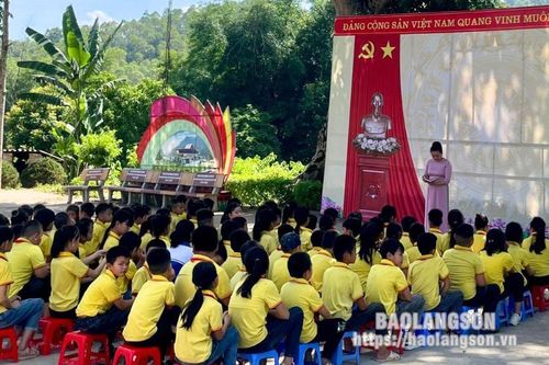 Thụy Hùng theo Đảng