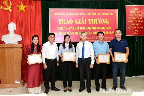 57 tác phẩm được trao giải Cuộc thi báo chí Tuyên Quang chung sức xây dựng nông thôn mới lần thứ XII